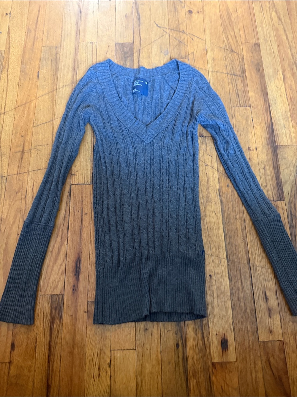 American Eagle Outfitters Women's Gray Cable V-Neck Sweater